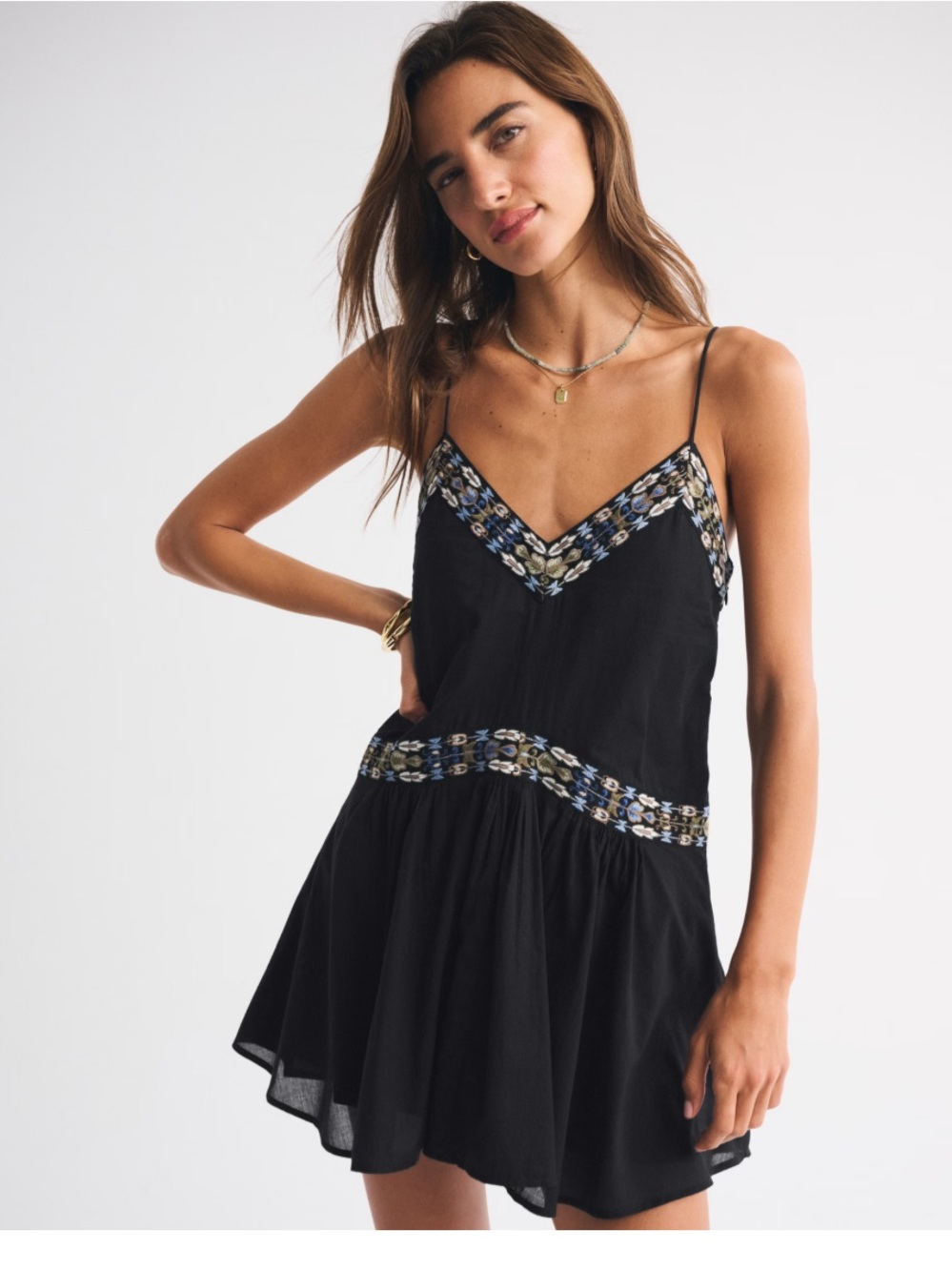 NWT Abercrombie & Fitch Black Embroidered V Neck Flowy Mini Skort Size Small